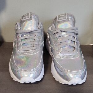 FILA  Renno Iridescent Metallic Sneakers Women's Sz 11